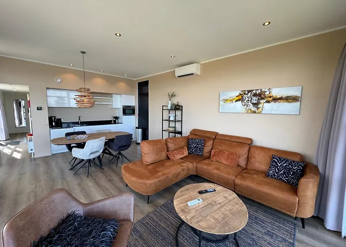 Enkhuizer Strandjuwel Erste Reihe Hausnr 205 *